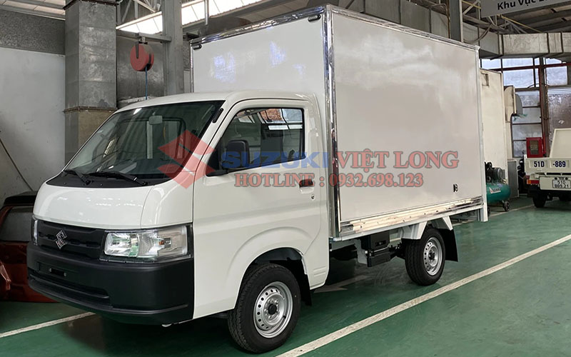 Xe tải Suzuki Pro thùng Composite 3 cửa có tải trọng 680kg, 705kg