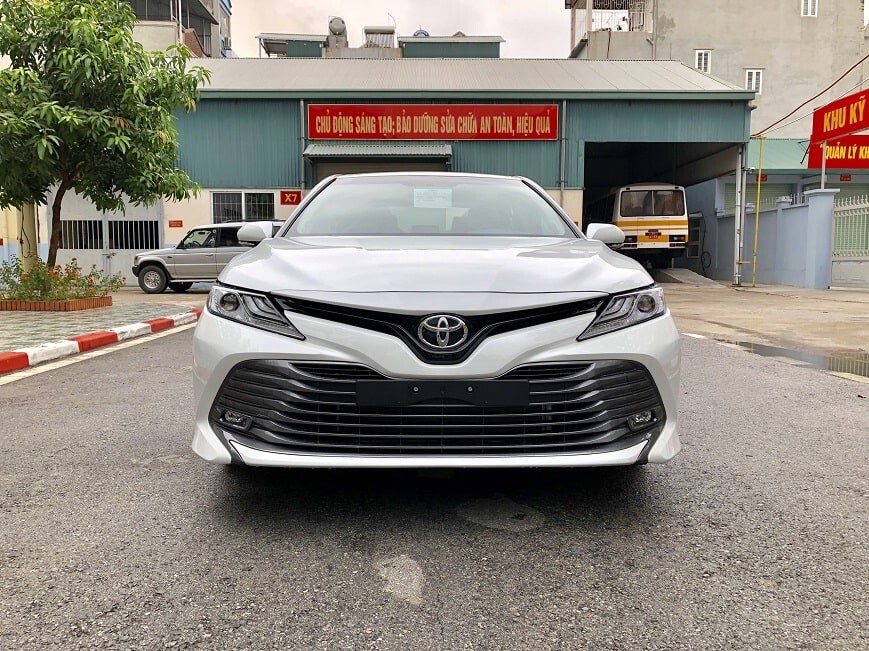 Đầu xe Toyota Camry 2.5Q