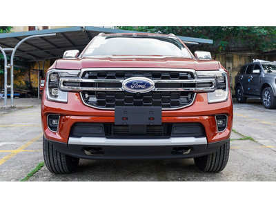 Everest Titanium 4x4 AT