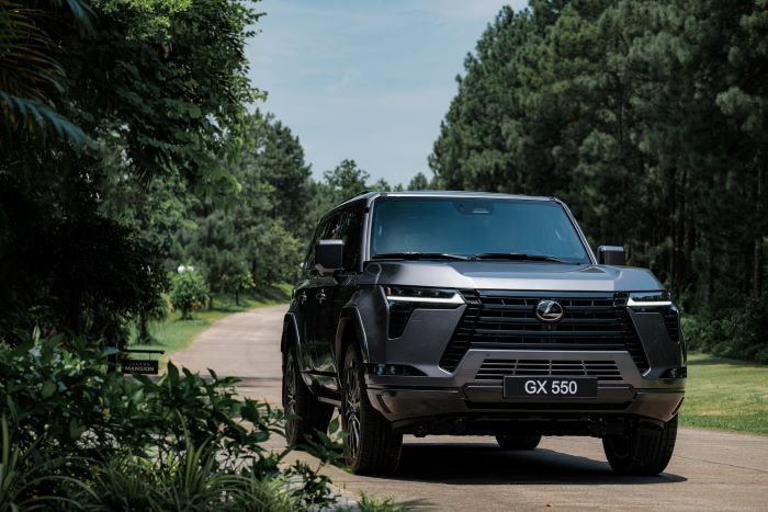 Đầu xe Lexus GX