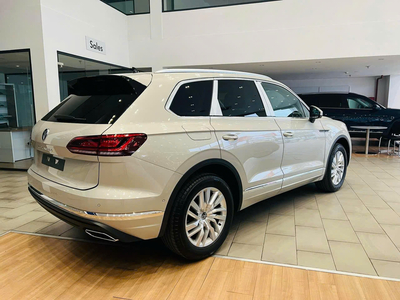 Touareg Elegance