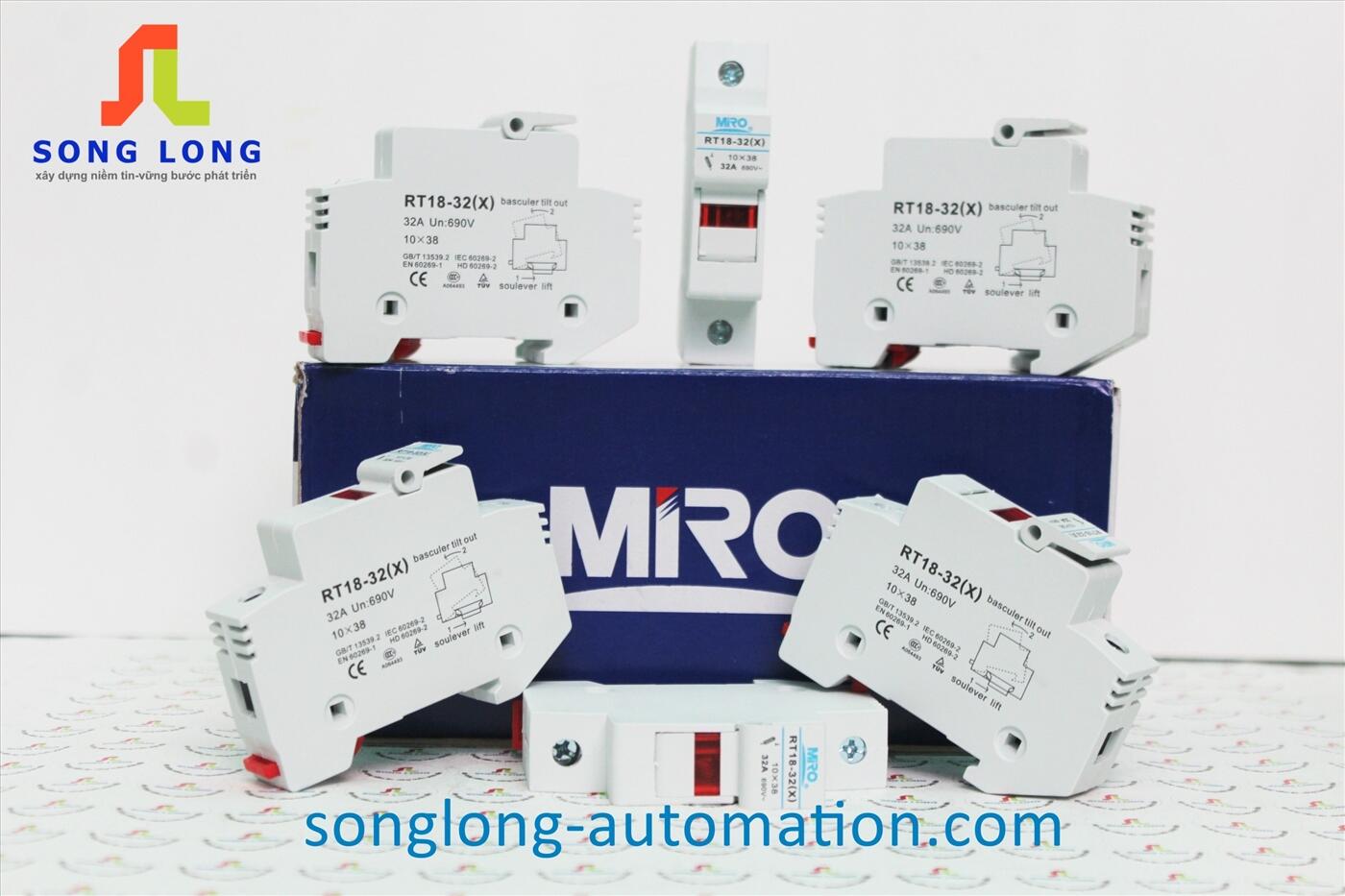 ĐẾ CẦU CHÌ 10X38 CÓ ĐÈN MIRO RT18-32(X)