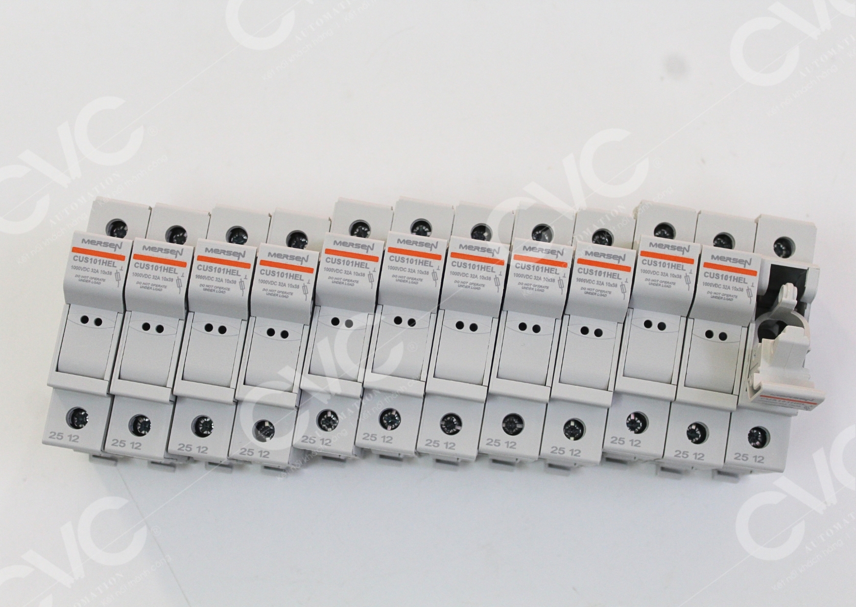 ĐẾ CẦU CHÌ MERSEN Đế cầu chì 10x38mm 1000VDC 32A CUS101HEL