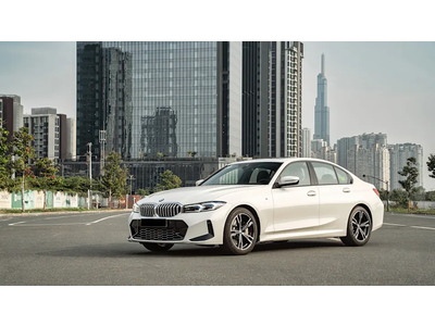 Dễ dàng sở hữu BMW 3 Series với chương trình hỗ trợ tài chính 0% lãi suất cùng nhiều ưu đãi hấp dẫn khi mua xe.
