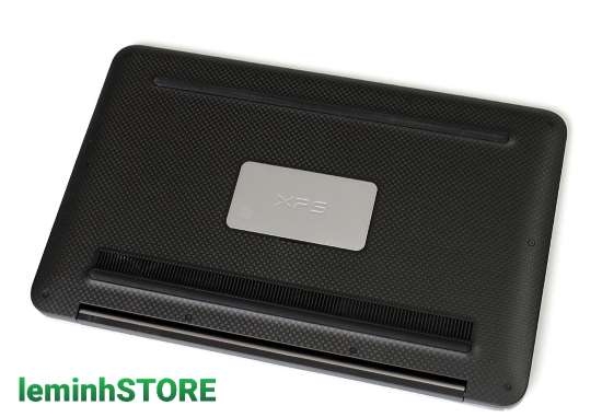 Máy thật Dell XPS L322x i7 – phần viền mỏng và chiếu nghỉ tay phủ carbon