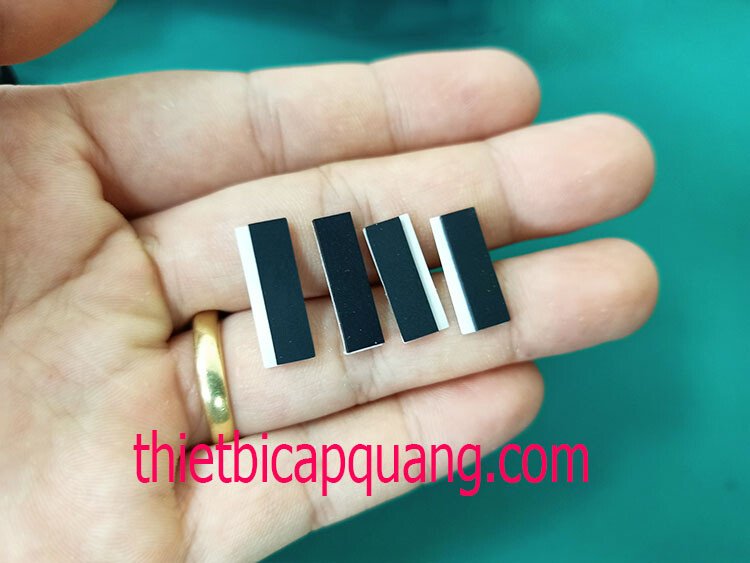 Đệp cao su kẹp sợi máy hàn quang giá rẻ