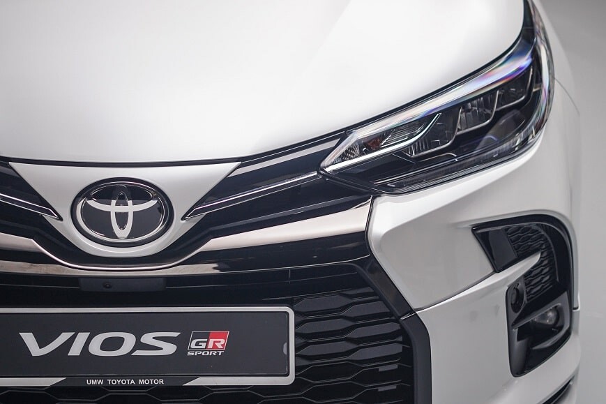 Đèn chiếu sáng Full LED trên phiên bản GRS của Toyota Vios