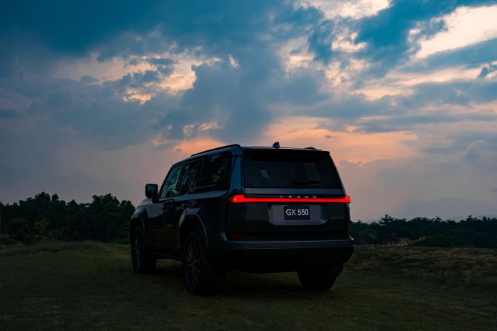 Dải đèn hậu Led xe Lexus GX