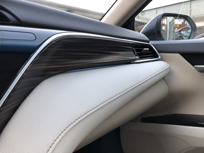 Đèn nền nội thất của Camry phiên bản 2.0 G