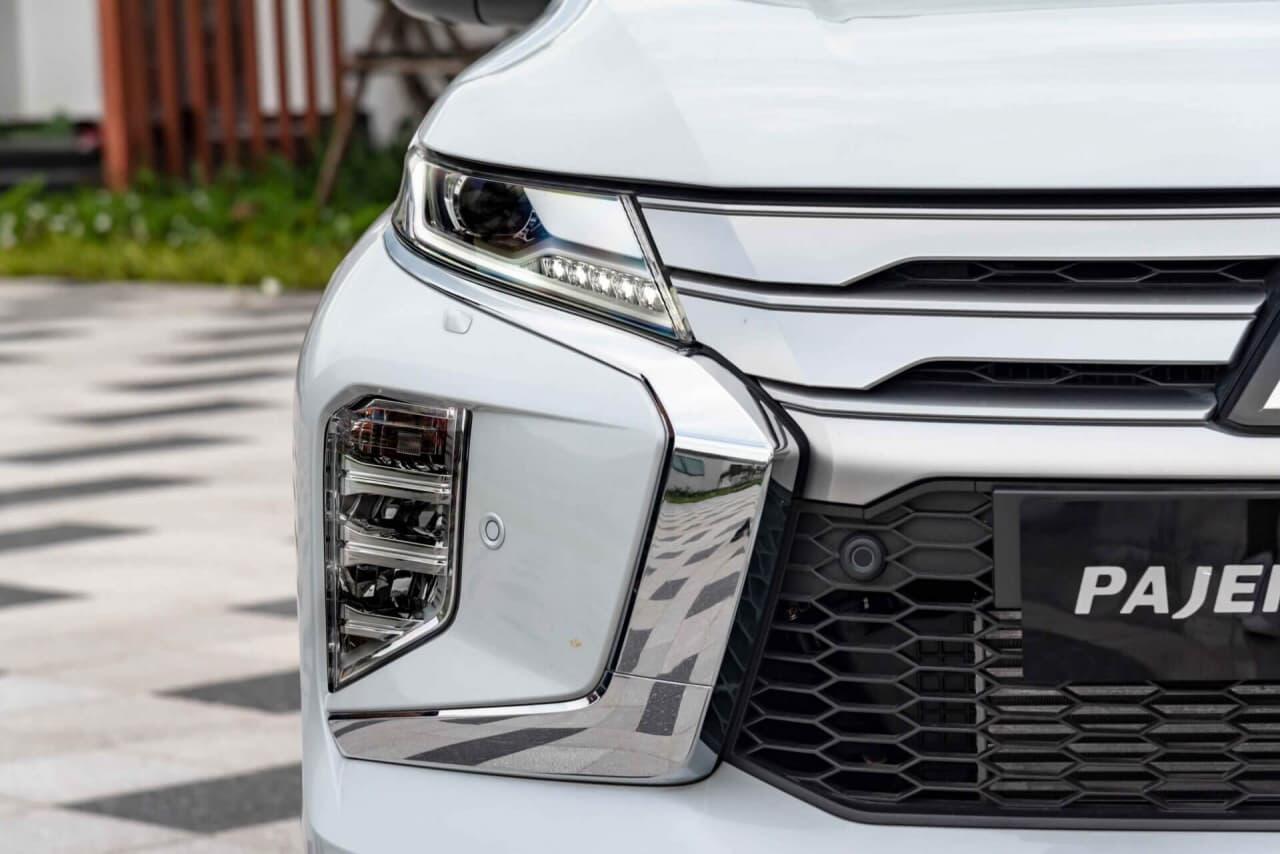 Mitsubishi Pajero Sport Gasoline 4x2 AT Premium - Hình 3 Mitsubishi Pajero Sport Diesel 4x2 AT - Hình 3