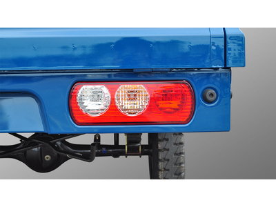 Thaco Towner 990 - Thùng kín