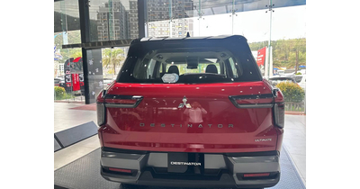 Mitsubishi Destinator Premium