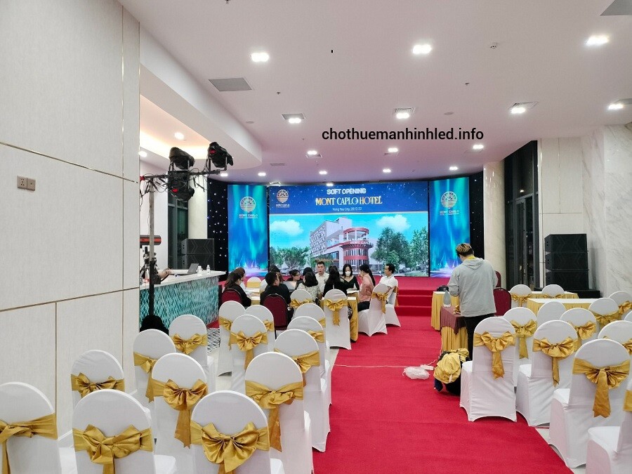 Thuê màn hình Led trong nhà tổ chức sự kiện Soft Opening Mont Caplo Hotel
