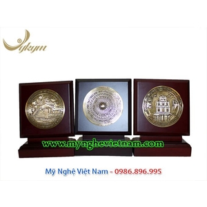 Đĩa quà tặng lưu niệm bằng đồng gỗ đặc biệt