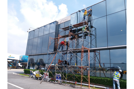 Phủ nano kính chống bám bẩn, tự làm sạch | Hoàng Gia