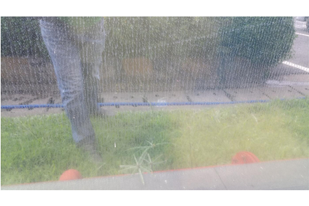 DỊCH VỤ PHỤC HỒI CỬA KÍNH BỊ MỐC VẢY, CANXI HÓA