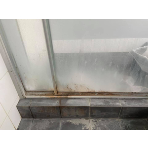 DỊCH VỤ PHỤC HỒI KÍNH NHÀ TẮM – CABIN KÍNH BỊ TRẦY XƯỚC, Ố MỐC