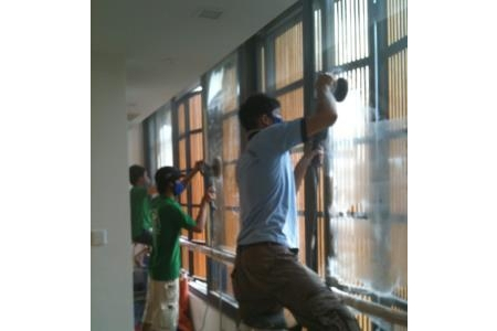 Dịch vụ tẩy ố kính xe hơi, phòng tắm kính, kính nhà, kính tòa nhà tại quận hành phố Hồ Chí Minh