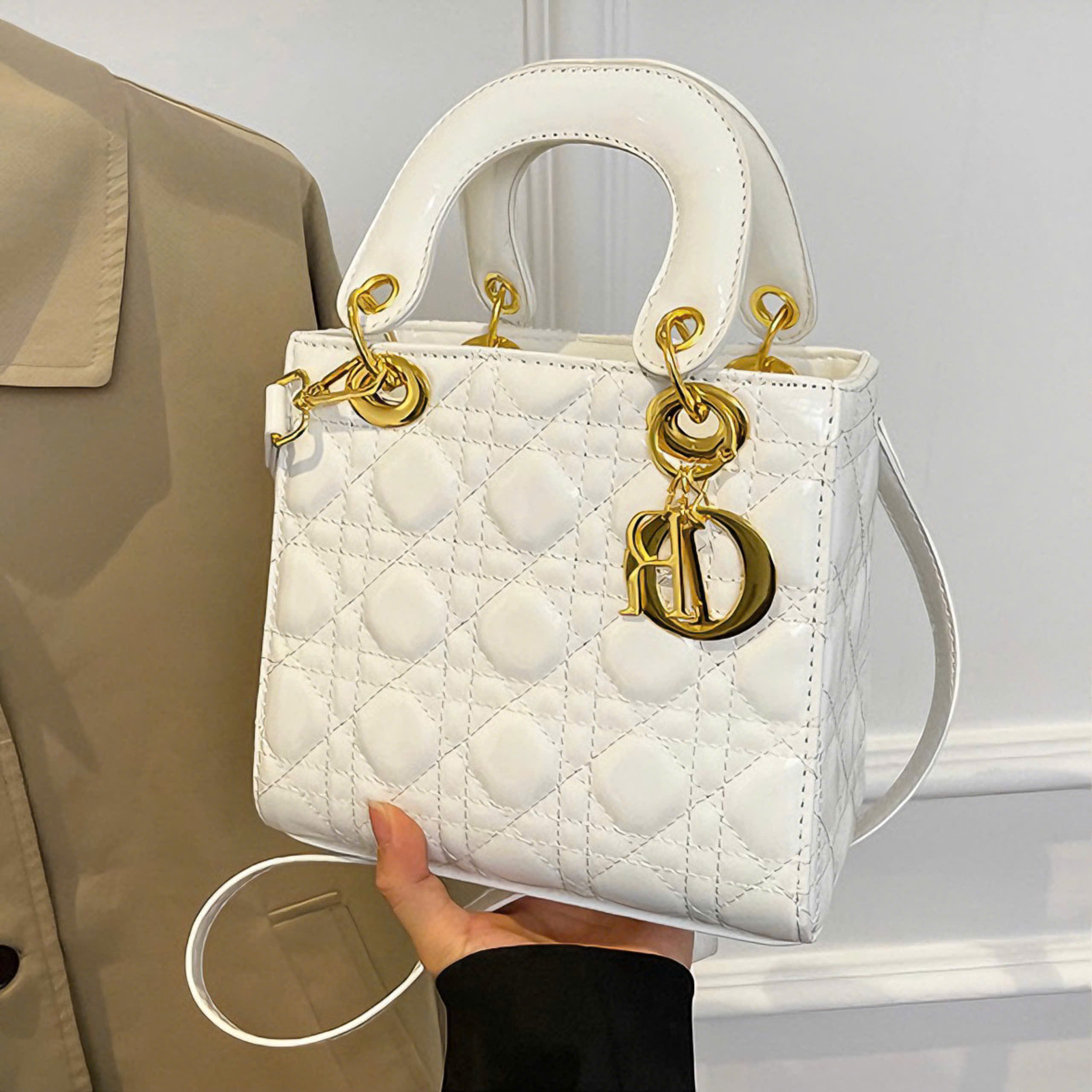 Túi Xách Dior Mini - Biểu Tượng Sang Trọng và Tinh Tế