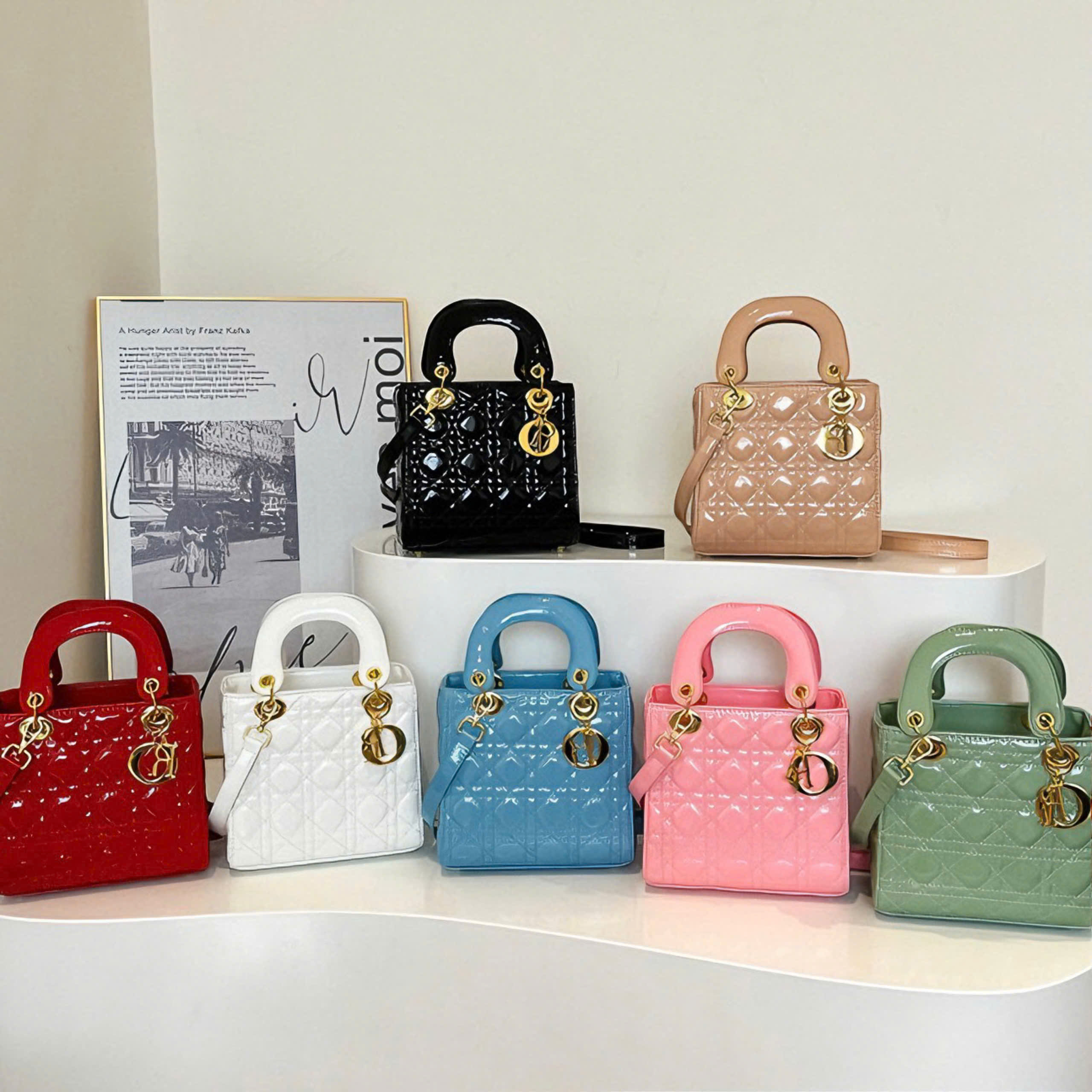 Túi Xách Dior Mini - Biểu Tượng Sang Trọng và Tinh Tế