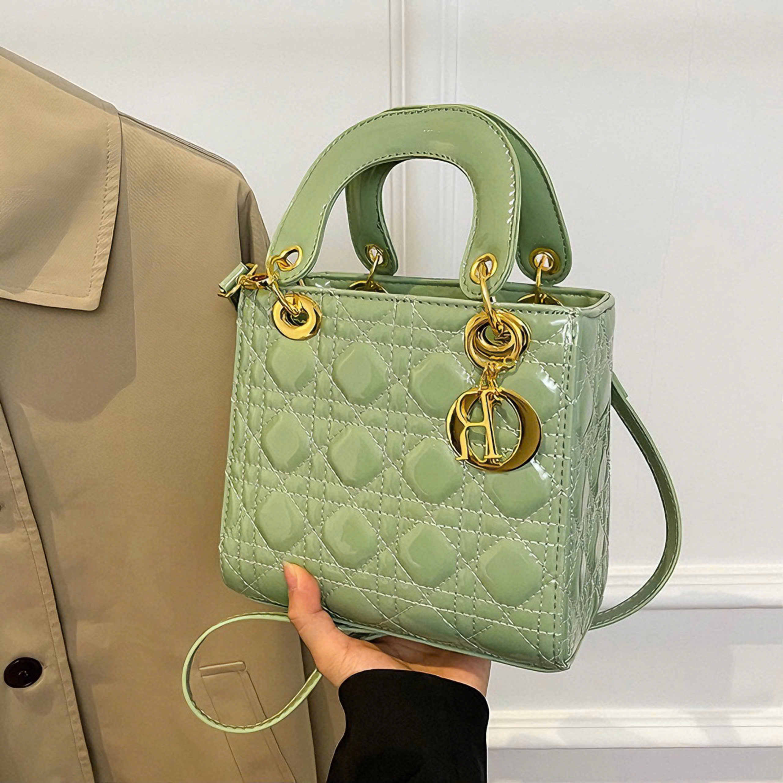 Túi Xách Dior Mini - Biểu Tượng Sang Trọng và Tinh Tế