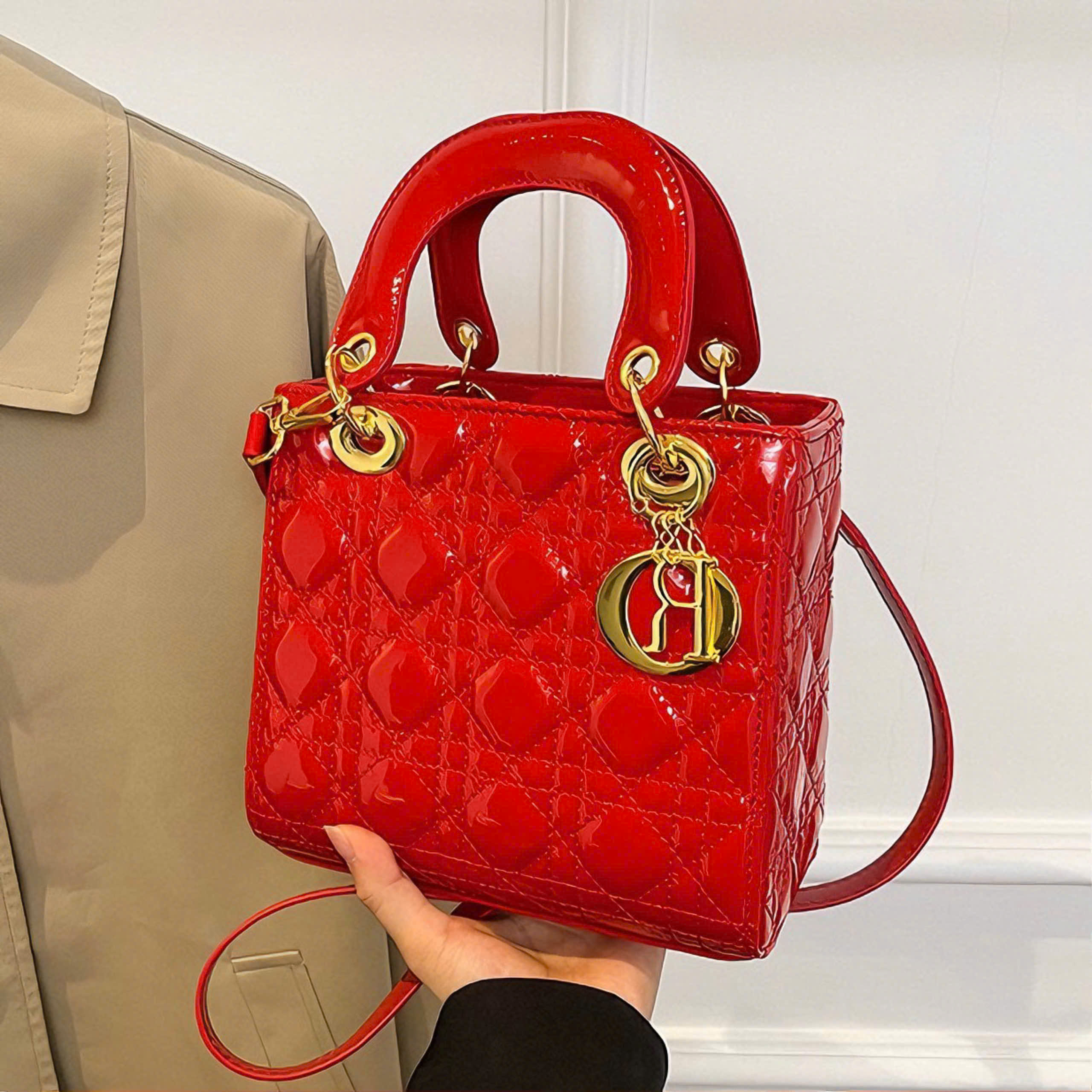 Túi Xách Dior Mini - Biểu Tượng Sang Trọng và Tinh Tế