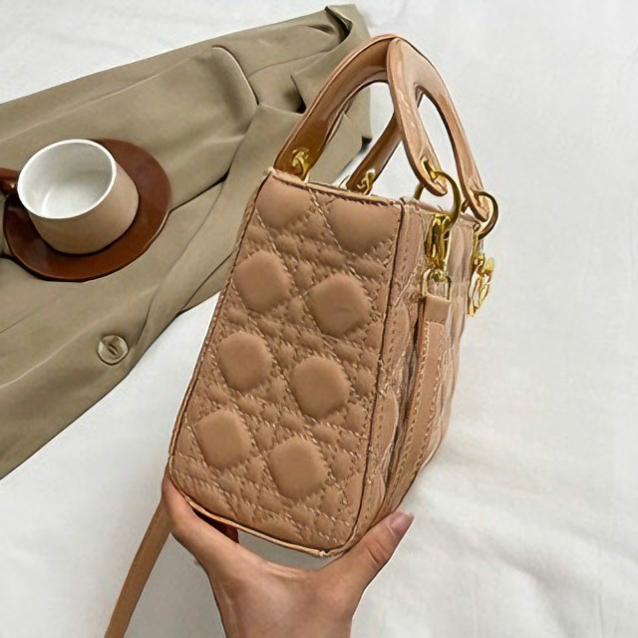 Túi Xách Dior Mini - Biểu Tượng Sang Trọng và Tinh Tế