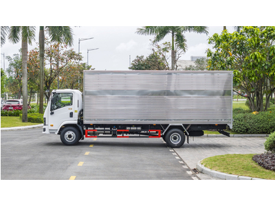 XE TẢI 5 TẤN THACO LINKER T2-12 THÙNG KÍN DÀI 6m3 ĐỘNG CƠ WEICHAI TOP 1