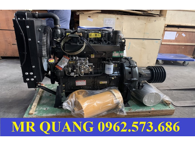 Động cơ lai rơ mooc chở xi măng rời