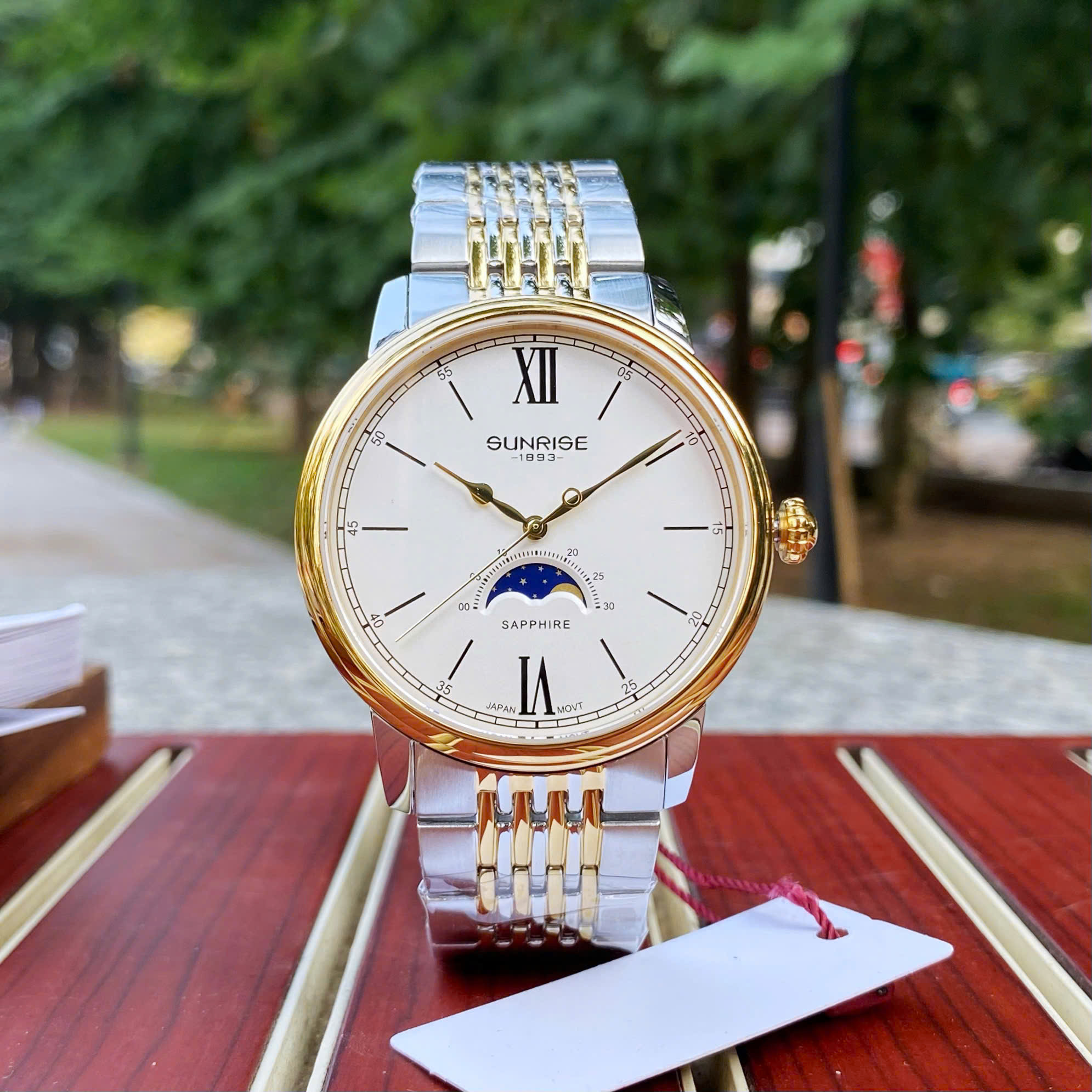 Đồng Hồ Nam Sunrise 1346SA: Sắc Xanh Lục Bảo Đẳng Cấp & Sang Trọng