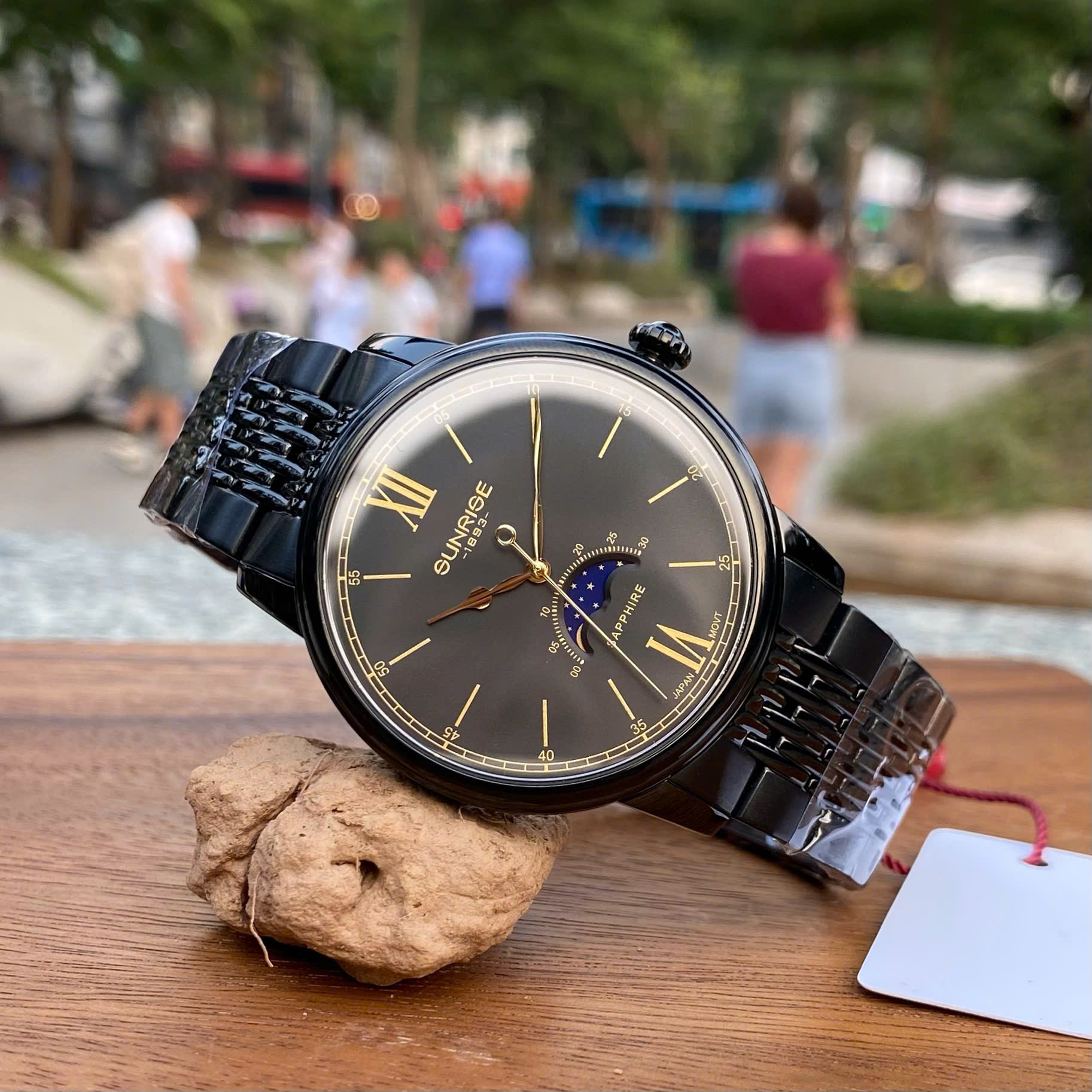 Đồng Hồ Nam Sunrise 1346SA: Sắc Xanh Lục Bảo Đẳng Cấp & Sang Trọng