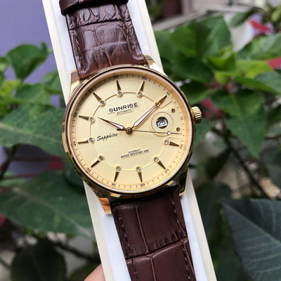 ĐỒNG HỒ CƠ DÂY DA SUNRISE 7002PB