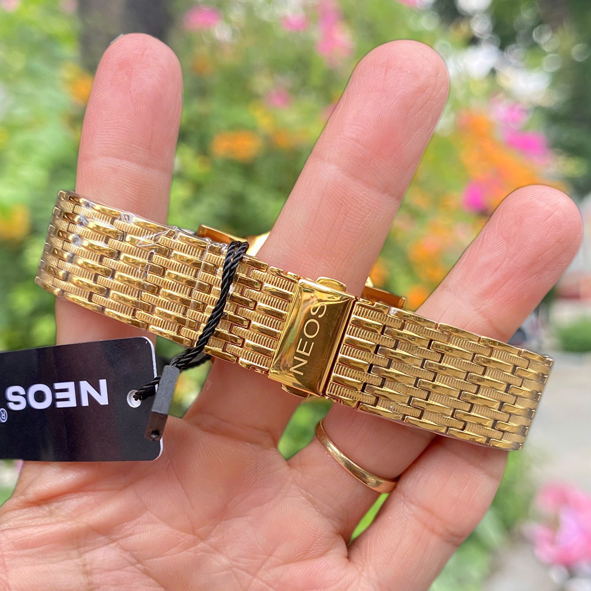 Đồng hồ Neos N-30918M - Thiết kế sang trọng chuẩn quý ông