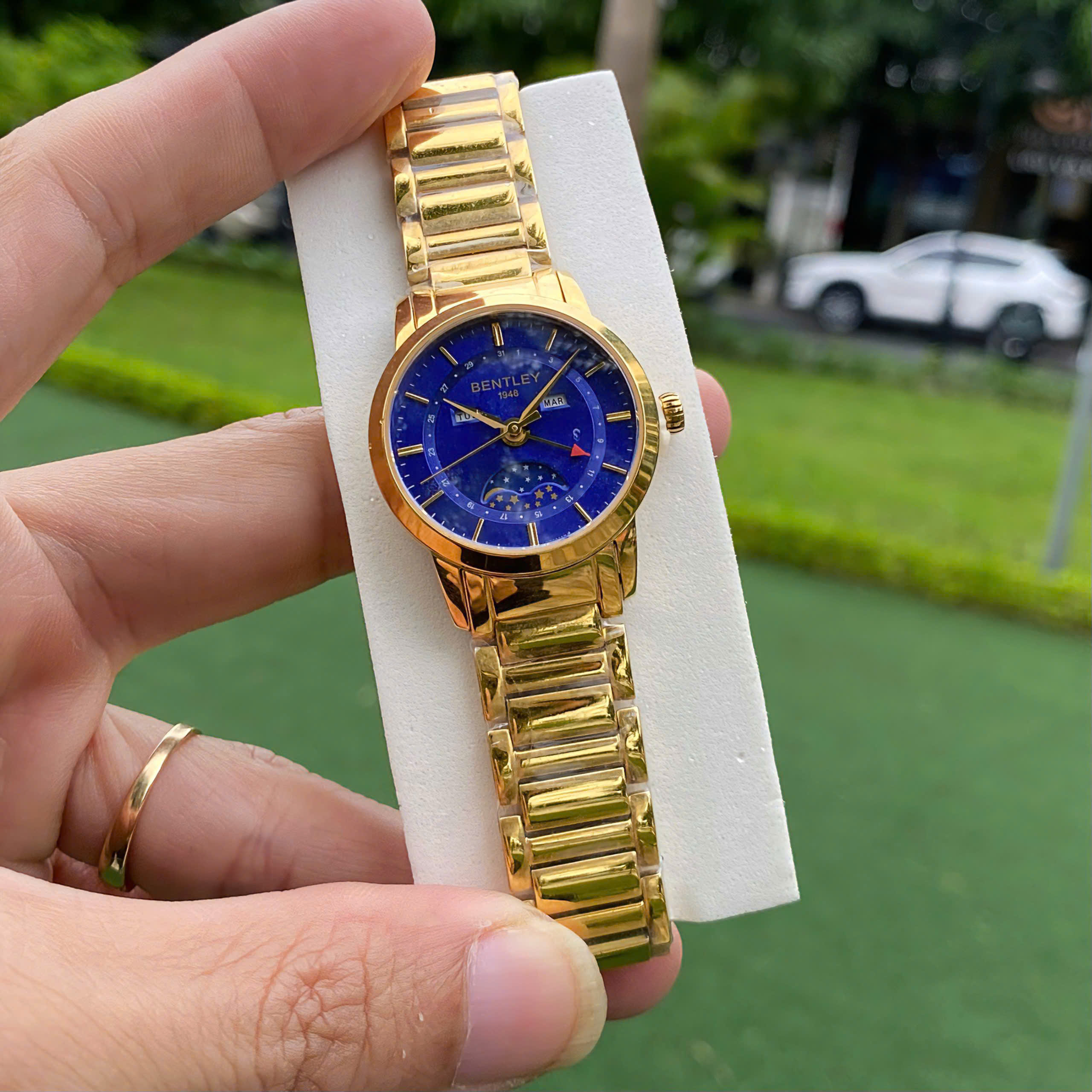 Đồng Hồ Nữ Lịch Tuần Trăng Bentley BL1806 Chính Hãng