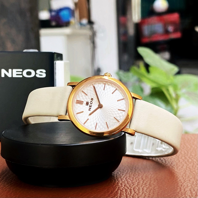 ĐỒNG HỒ NỮ NEOS DÂY DA GHI N-40577L
