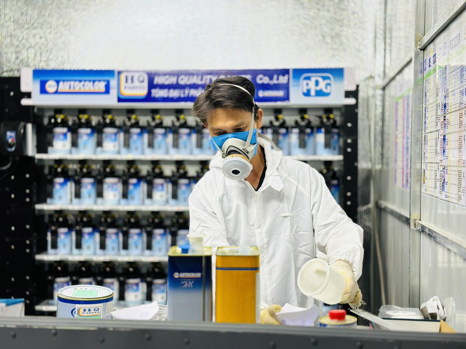 Phòng Pha sơn Vi Tính tại QT Auto