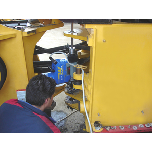 Máy doa lỗ W SMALLER