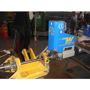 Máy doa lỗ W SMALLER