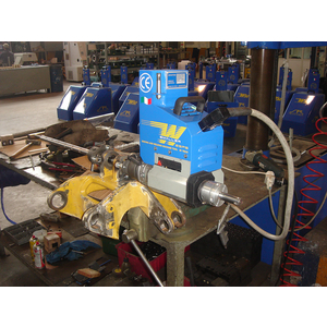 Máy doa lỗ W SMALLER