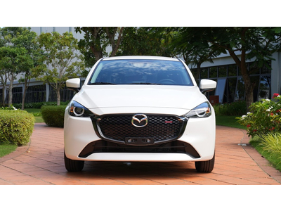 New Mazda 2 1.5 Luxury