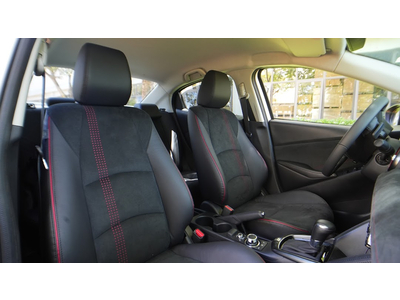 New Mazda 2 1.5 Luxury