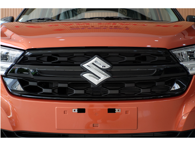 Suzuki XL7 Hybrid