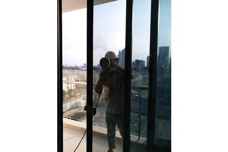 Dự án phục hồi kính trầy xước tại tòa AQUA1 khu Vinhome BA SON