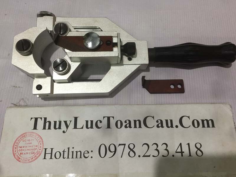 Dụng cụ bóc vỏ cáp điện ngầm KBX-65