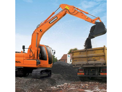 Máy xúc đào doosan bánh xích DX140LCA