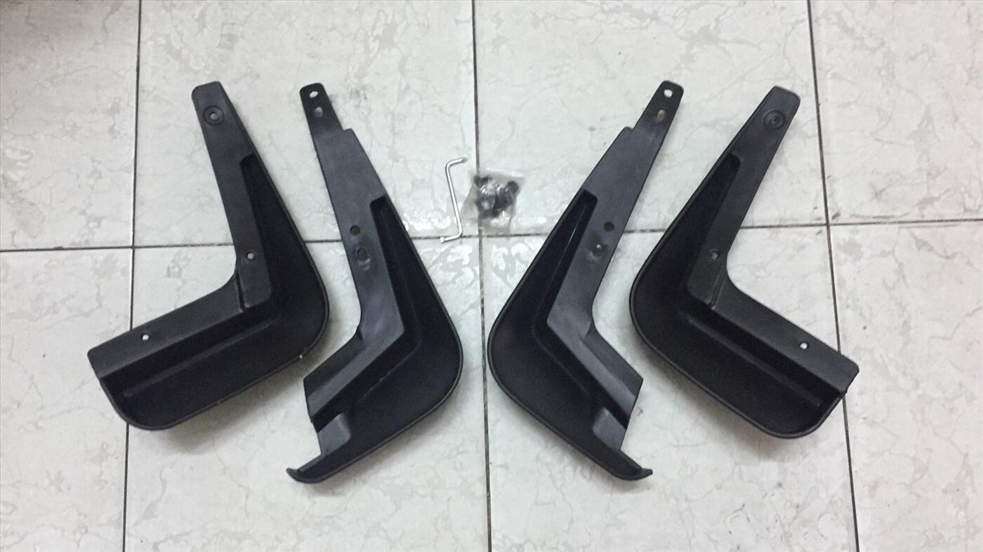 Bộ chắn bùn xe Toyota Corolla Altis 19-