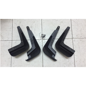 Bộ chắn bùn xe Toyota Corolla Altis 19-