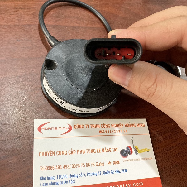 Cảm biến tốc độ động cơ SME E68EC050A01