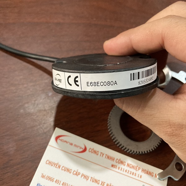 Cảm biến tốc độ động cơ SME E68EC050A01