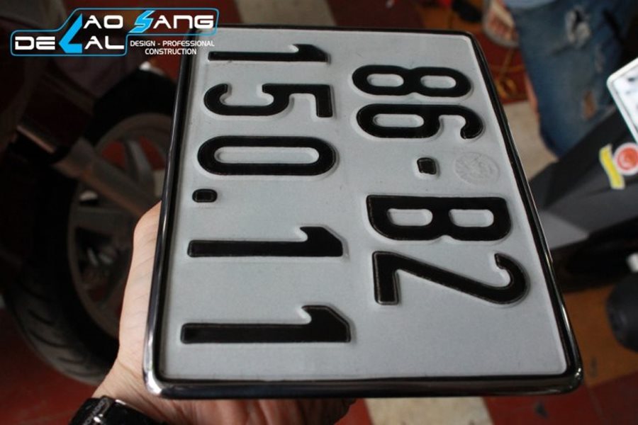 Ép inox biển số xe máy liền khối đảm bảo uy tín